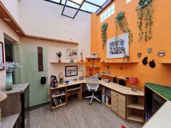 Imagem Casa com 3 Quartos à Venda, 377 m² em Vila Rosália - Guarulhos Imagem Casa com 3 Quartos à Venda, 377 m² em Vila Rosália - Guarulhos