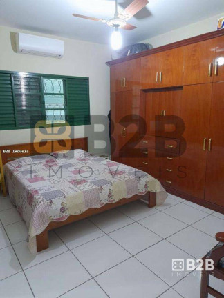 Imagem Casa com 3 Quartos à Venda, 180 m² em Parque Dos Eucaliptos - Bauru
