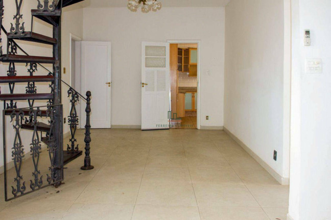 Imagem Casa com 6 Quartos à Venda, 153 m² em São Francisco - Niterói Imagem Casa com 6 Quartos à Venda, 153 m² em São Francisco - Niterói