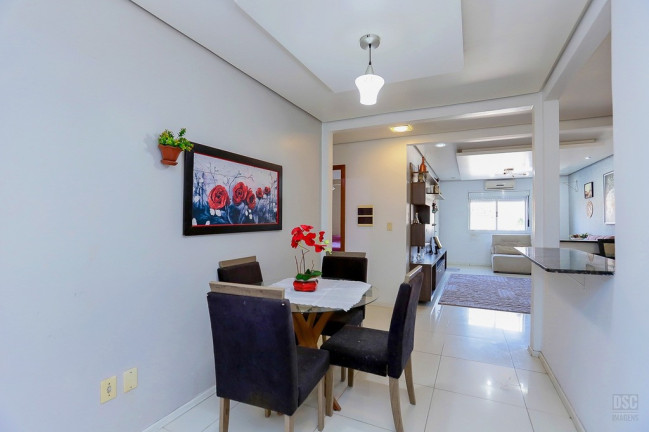 Imagem Casa com 2 Quartos à Venda,  em Hípica - Porto Alegre