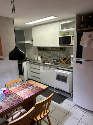Imagem Imóvel com 3 Quartos à Venda, 110 m² em Icaraí - Niterói Imagem Imóvel com 3 Quartos à Venda, 110 m² em Icaraí - Niterói