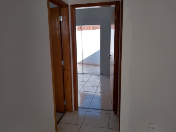 Imagem Casa com 2 Quartos à Venda, 60 m² em Bauru