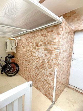 Imagem Casa com 2 Quartos à Venda, 127 m² em Marapé - Santos