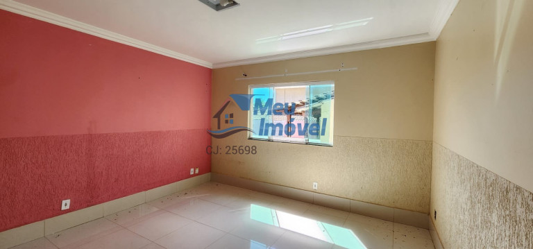 Imagem Casa com 4 Quartos à Venda, 300 m² em Setor Habitacional Vicente Pires - Brasília