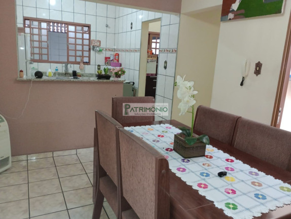 Imagem Casa com 2 Quartos à Venda, 260 m² em Jardim Sylvio Rinaldi I - Jaguariúna Imagem Casa com 2 Quartos à Venda, 260 m² em Jardim Sylvio Rinaldi I - Jaguariúna