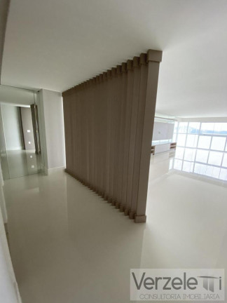 Imagem Apartamento com 4 Quartos à Venda, 237 m² em Barra Sul - Balneário Camboriú Imagem Apartamento com 4 Quartos à Venda, 237 m² em Barra Sul - Balneário Camboriú