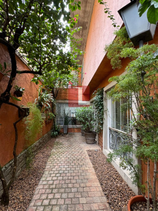 Casa com 3 Quartos à Venda, 340 m² em Jardim Luzitânia - São Paulo