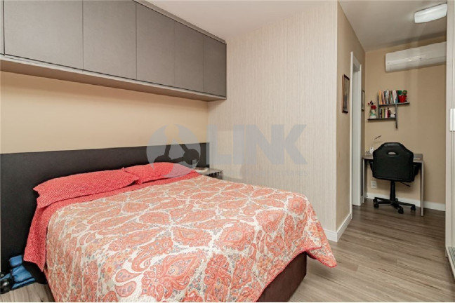 Imagem Apartamento com 3 Quartos à Venda, 101 m² em Jardim Do Salso - Porto Alegre Imagem Apartamento com 3 Quartos à Venda, 101 m² em Jardim Do Salso - Porto Alegre