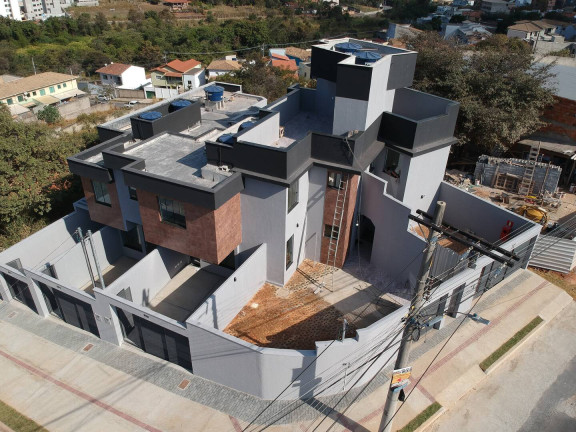 Imagem Casa com 3 Quartos à Venda, 63 m² em Contagem Imagem Casa com 3 Quartos à Venda, 63 m² em Contagem