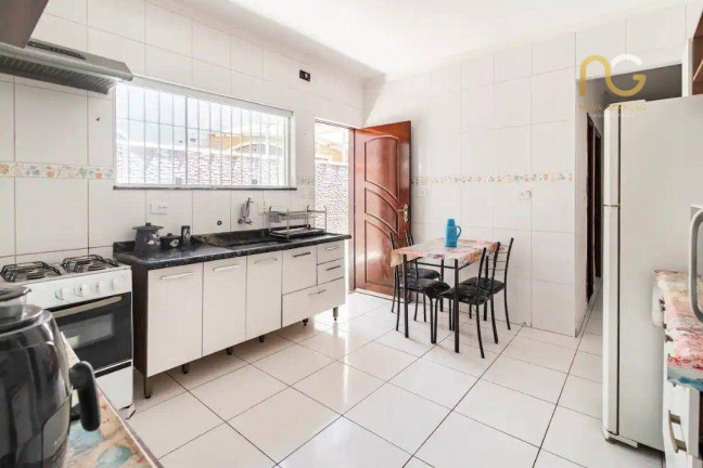 Imagem Casa com 3 Quartos à Venda, 97 m² em Vila Assunção - Praia Grande Imagem Casa com 3 Quartos à Venda, 97 m² em Vila Assunção - Praia Grande