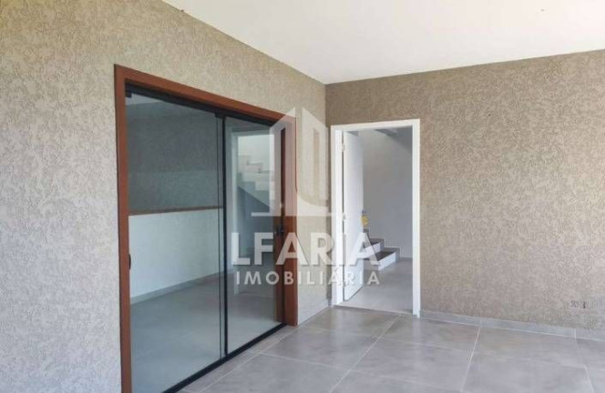 Imagem Sobrado com 3 Quartos à Venda, 134 m² em Cambiju - Itapoá