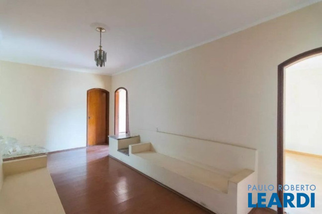 Imagem Sobrado com 3 Quartos à Venda, 512 m² em Vila Gilda - Santo André Imagem Sobrado com 3 Quartos à Venda, 512 m² em Vila Gilda - Santo André