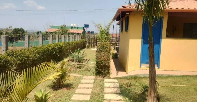 Imagem Casa de Condomínio com 2 Quartos à Venda, 1.000 m² em Porto Do Sol - Alexânia