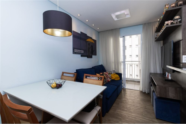 Imóvel com 2 Quartos à Venda,  em Vila Ema - São Paulo