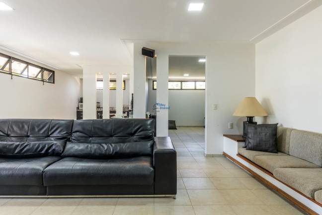 Imagem Casa com 5 Quartos à Venda, 860 m² em Park Way - Brasília Imagem Casa com 5 Quartos à Venda, 860 m² em Park Way - Brasília