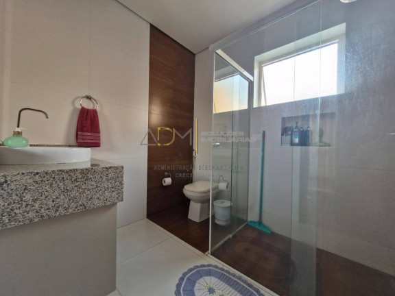 Imagem Casa com 3 Quartos à Venda, 357 m² em Centro - Botucatu Imagem Casa com 3 Quartos à Venda, 357 m² em Centro - Botucatu
