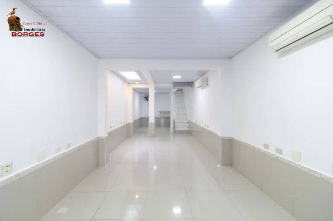 Imagem Casa com 7 Quartos à Venda, 180 m² em Jardim Aeroporto - São Paulo Imagem Casa com 7 Quartos à Venda, 180 m² em Jardim Aeroporto - São Paulo