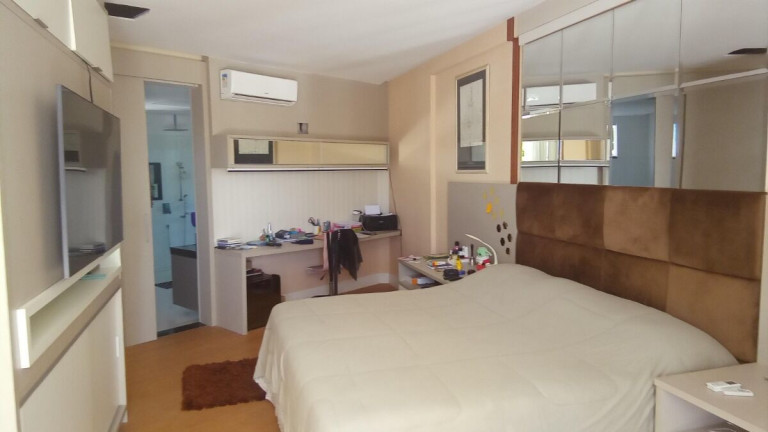 Imagem Casa com 5 Quartos à Venda, 680 m² em Vila Sônia - São Paulo Imagem Casa com 5 Quartos à Venda, 680 m² em Vila Sônia - São Paulo