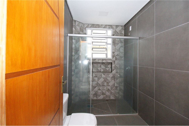 Imagem Imóvel com 3 Quartos à Venda,  em Petrópolis - Porto Alegre