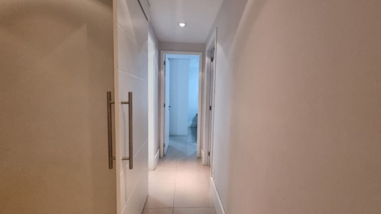 Imagem Apartamento com 3 Quartos à Venda, 188 m² em Pitangueiras - Guarujá Imagem Apartamento com 3 Quartos à Venda, 188 m² em Pitangueiras - Guarujá