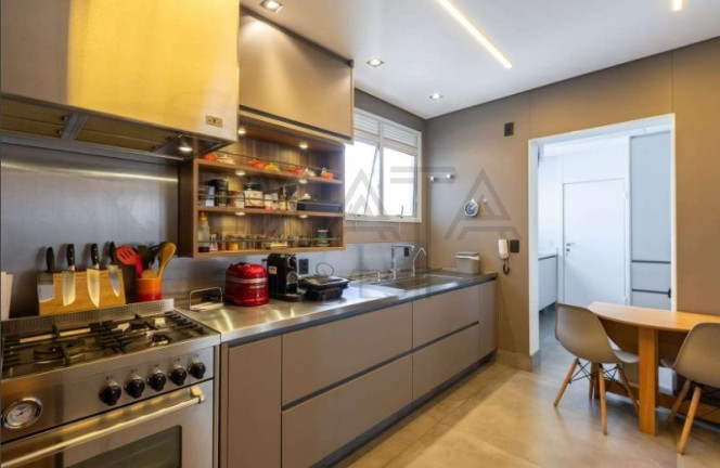 Imagem Imóvel com 3 Quartos à Venda, 210 m² em Moema - São Paulo