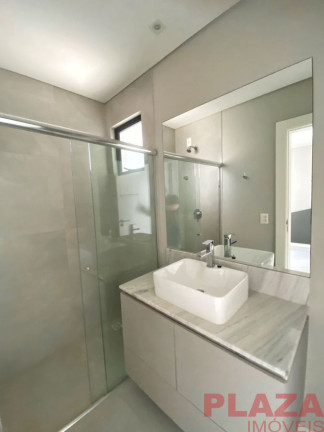 Imagem Apartamento com 3 Quartos para Alugar, 130 m² em Centro - Balneário Camboriú Imagem Apartamento com 3 Quartos para Alugar, 130 m² em Centro - Balneário Camboriú