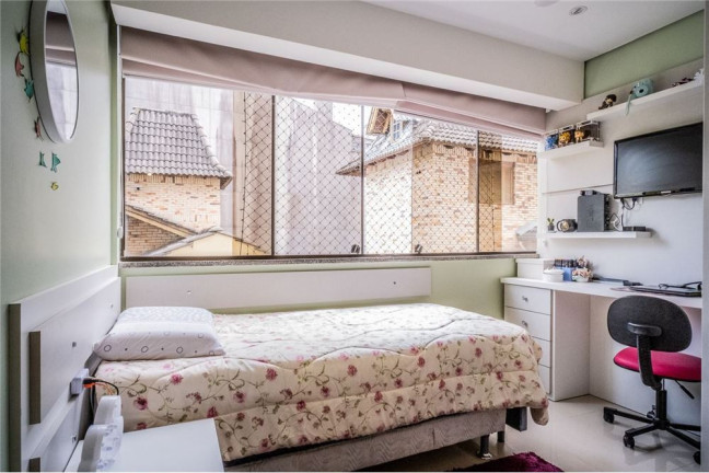 Imagem Imóvel com 3 Quartos à Venda, em Jardim Planalto - Porto Alegre Imagem Imóvel com 3 Quartos à Venda, em Jardim Planalto - Porto Alegre