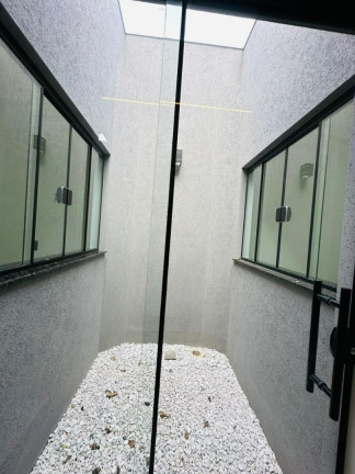Imagem Casa com 3 Quartos à Venda, 105 m² em Loteamento Madrid - Maringa