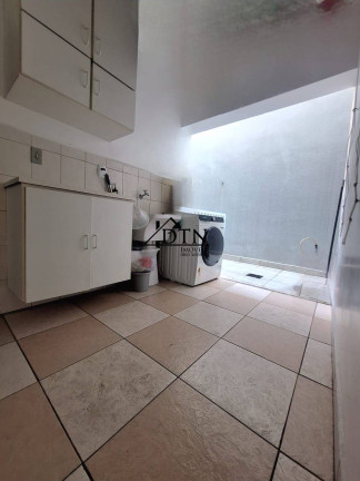 Imagem Casa com 3 Quartos à Venda, 141 m² em Vila Scarpelli - Santo André Imagem Casa com 3 Quartos à Venda, 141 m² em Vila Scarpelli - Santo André