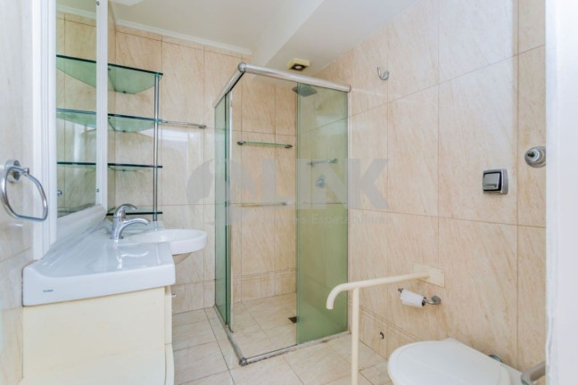 Imagem Apartamento com 2 Quartos à Venda, 105 m² em Moinhos De Vento - Porto Alegre