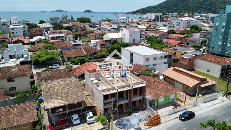 Imagem Sobrado com 3 Quartos à Venda,  em Enseada - São Francisco Do Sul