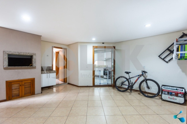 Imagem Imóvel com 4 Quartos à Venda, 251 m² em Sarandi - Porto Alegre