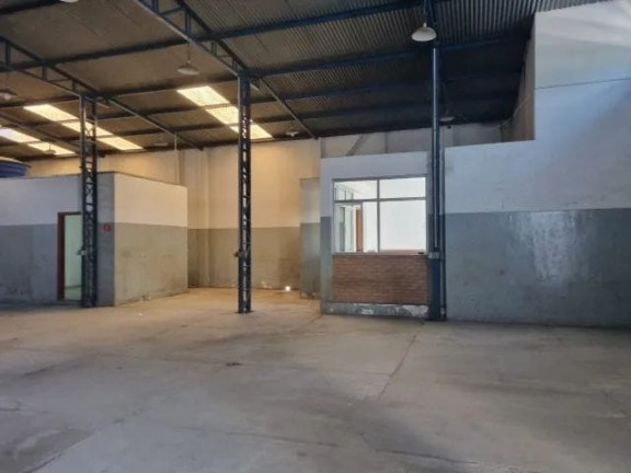 Galpão à Venda, 300 m² em Jardim Santana - Tremembé