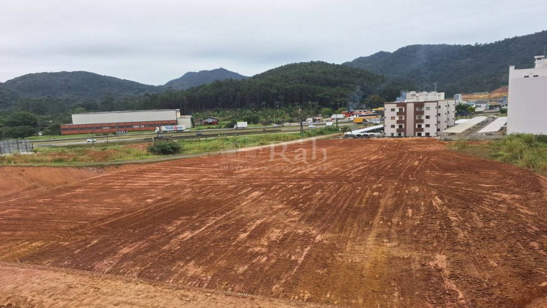 Imagem Ponto Comercial à Venda, 12.000 m² em Várzea Do Ranchinho (monte Alegre) - Camboriú Imagem Ponto Comercial à Venda, 12.000 m² em Várzea Do Ranchinho (monte Alegre) - Camboriú