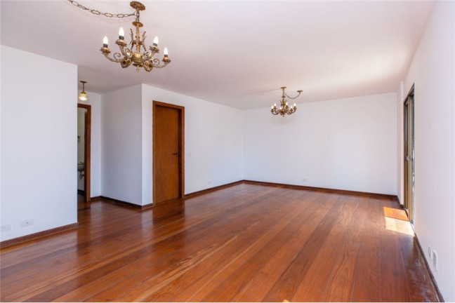 Imagem Imóvel com 4 Quartos à Venda, 300 m² em Moema - São Paulo Imagem Imóvel com 4 Quartos à Venda, 300 m² em Moema - São Paulo
