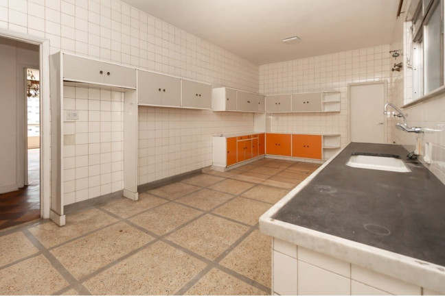 Imagem Imóvel com 3 Quartos à Venda, 345 m² em Cerqueira César - São Paulo
