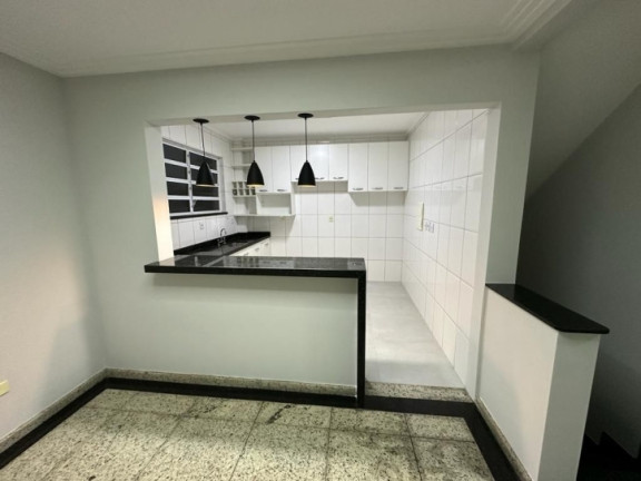 Imagem Casa com 3 Quartos à Venda, 145 m² em Aparecida - Santos