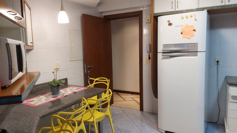 Imagem Imóvel com 4 Quartos à Venda, 214 m² em Praia Da Costa - Vila Velha Imagem Imóvel com 4 Quartos à Venda, 214 m² em Praia Da Costa - Vila Velha
