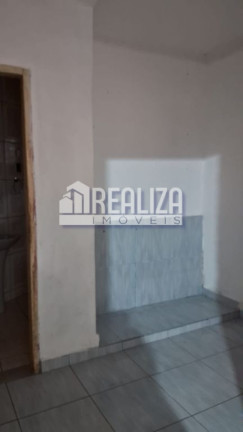 Imagem Casa com 2 Quartos à Venda, 300 m² em Vila Olímpica - Uberaba Imagem Casa com 2 Quartos à Venda, 300 m² em Vila Olímpica - Uberaba