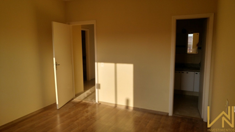 Imagem Imóvel com 3 Quartos à Venda, em Lenheiro - Valinhos Imagem Imóvel com 3 Quartos à Venda, em Lenheiro - Valinhos