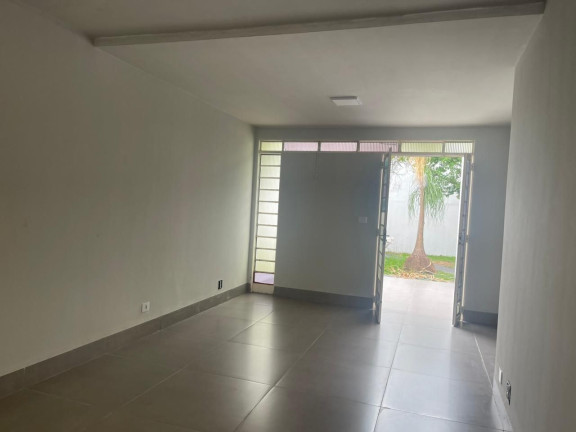 Imagem Casa com 3 Quartos à Venda, 127 m² em Vigilato Pereira - Uberlândia Imagem Casa com 3 Quartos à Venda, 127 m² em Vigilato Pereira - Uberlândia