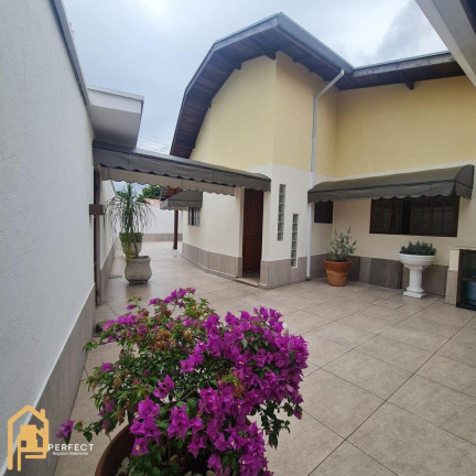 Imagem Casa com 4 Quartos à Venda, 207 m² em Belem - Taubaté