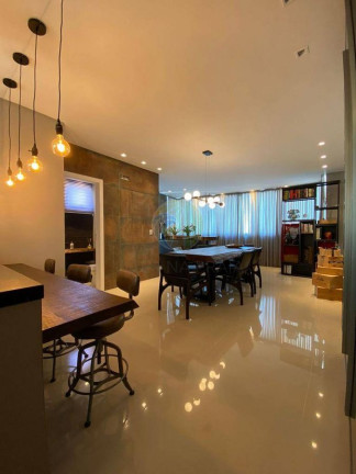 Imagem Apartamento com 3 Quartos à Venda, 131 m² em Centro - Balneário Camboriú Imagem Apartamento com 3 Quartos à Venda, 131 m² em Centro - Balneário Camboriú