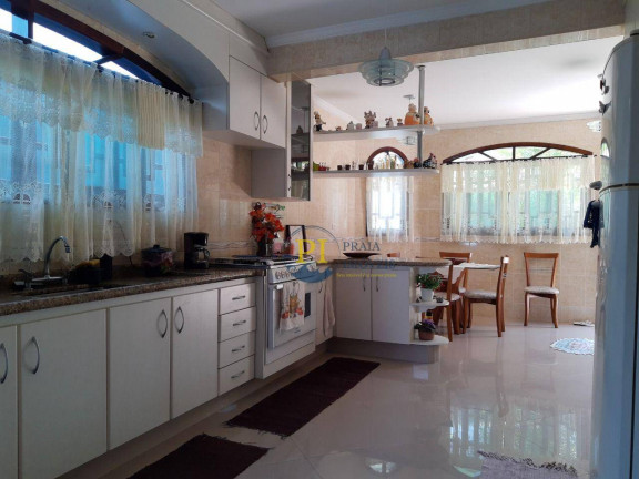 Imagem Casa com 6 Quartos à Venda, 327 m² em Canto Do Forte - Praia Grande Imagem Casa com 6 Quartos à Venda, 327 m² em Canto Do Forte - Praia Grande