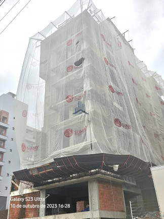Apartamento com 3 Quartos à Venda, 228 m² em América - Joinville