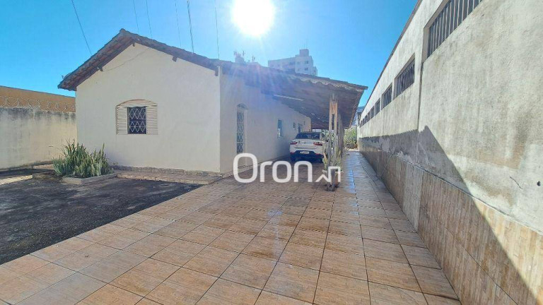 Casa com 4 Quartos à Venda, 273 m² em Jardim América - Goiânia