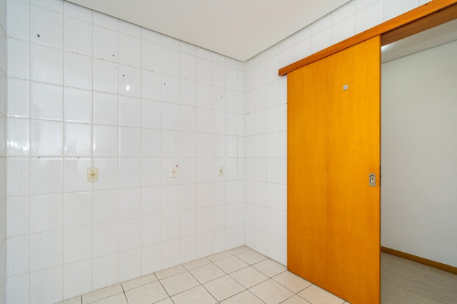 Imagem Imóvel com 2 Quartos à Venda,  em Petrópolis - Porto Alegre