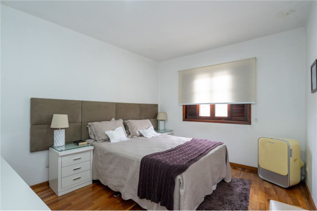 Imagem Casa com 3 Quartos à Venda, 250 m² em Vila Marari - São Paulo Imagem Casa com 3 Quartos à Venda, 250 m² em Vila Marari - São Paulo