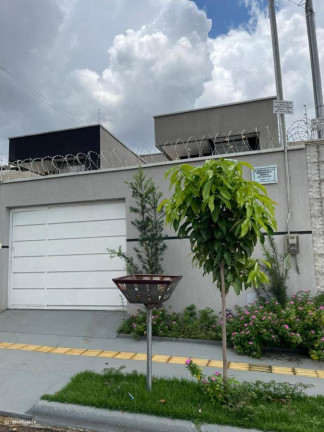 Casa com 3 Quartos à Venda, 112 m² em Moinho Dos Ventos - Goiânia