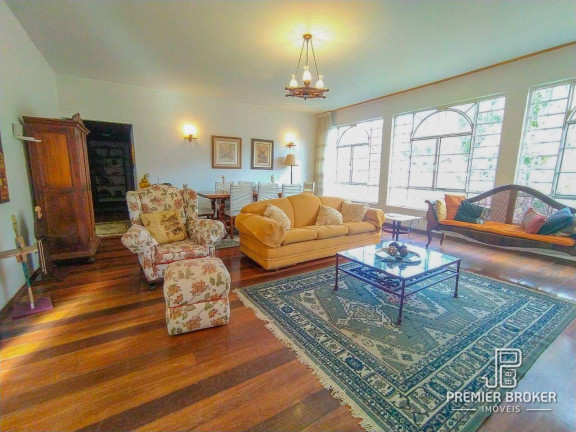 Imagem Casa com 4 Quartos à Venda, 330 m² em Albuquerque - Teresópolis